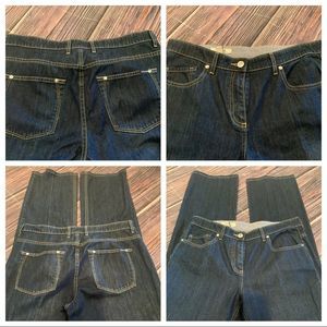 Faconnable Womens Jeans size 10
Excellent Pre-owned Condition